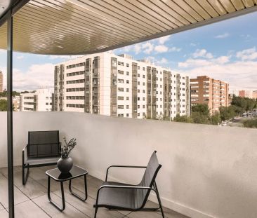 2-bedroom apartment for rent in Niño Jesús, perfect for professionals and students - Photo 1