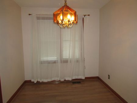 For Lease - 21 Black Creek Boulevard, Toronto, Ontario - Photo 4