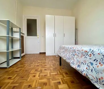 Calle Aguileñas, Madrid, Community of Madrid 28029 - Photo 3