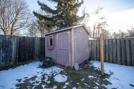 For Lease - 844 Grandview Drive, Oshawa, Ontario - Photo 2