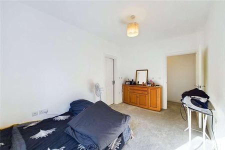 Craven Road, Newbury, Berkshire, RG14 - Photo 3