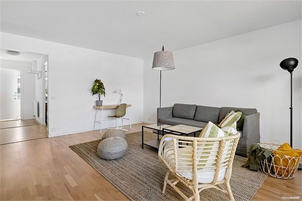 Domaregatan 8 B - Foto 1