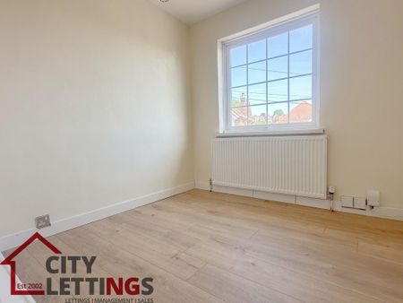 3 bedroom detached house to rent - Photo 3