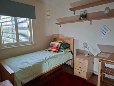 Room in a Shared House, Bankside Avenue, SE13 - Photo 2