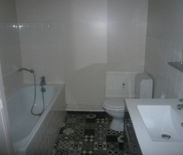 Location appartement 2 pièces 35.33 m² à Mâcon (71000) TRES CALME A... - Photo 5