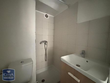 Location Appartement 1 pièce 16m² CARPENTRAS 84200 - Photo 4