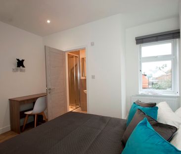 Room in a Shared House, Fatherson Road, RG1 - Photo 1