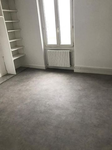 Location Appartement 4 pièces 79m² DECINES CHARPIEU 69150 - Photo 2