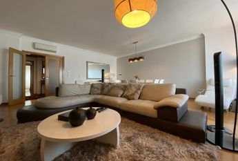 4 Bedroom Apartment with parking, Telheiras, Lisboa