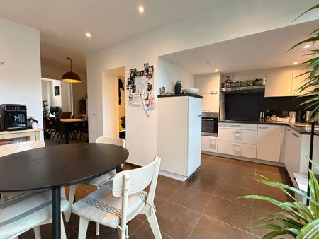 Recent gerenoveerd herenhuis met twee slaapkamer in Tielt! - Foto 2