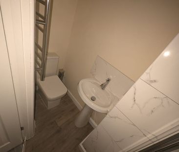 Room in a Shared House, Middleborough Road, CV1 - Photo 4