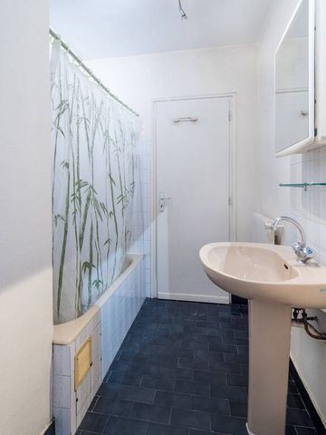 Location Appartement 2 pièces 42m² ANNECY LE VIEUX 74940 - Photo 3