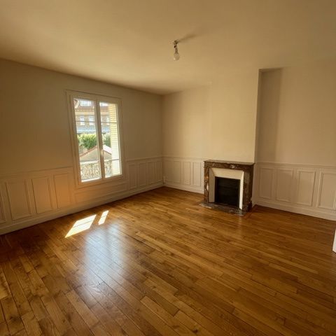Location Appartement 5 pièces 144m² MELUN 77000 - Photo 1