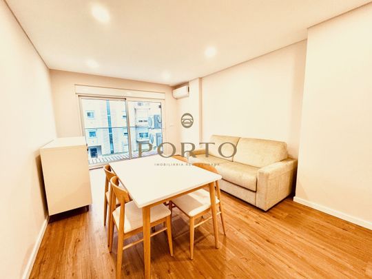 Apartamento T1 em Porto - Foto 1