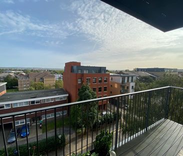 2 Bed Flat, Lyon Road, HA1 - Photo 2