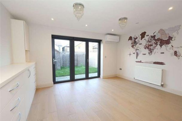 North Road, Woking, Surrey, GU21 - Photo 1