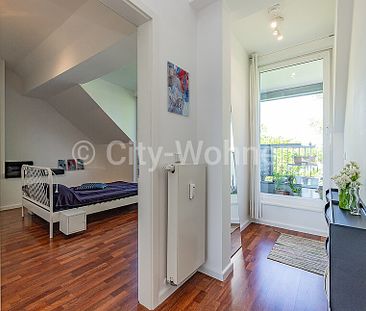 Möblierte 2 Zimmer-Loftwohnung in Hamburg Altona mit PKW-Stellplatz und Balkon - Foto 1