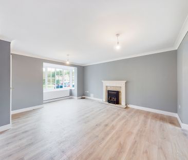 4 bed detached house to rent in The Spinney, High Wycombe, Buckingh... - Photo 1