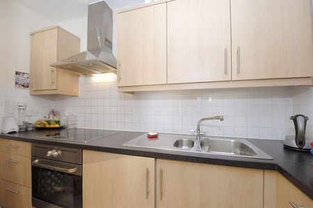 2 bedroom apartment to rent - Photo 5