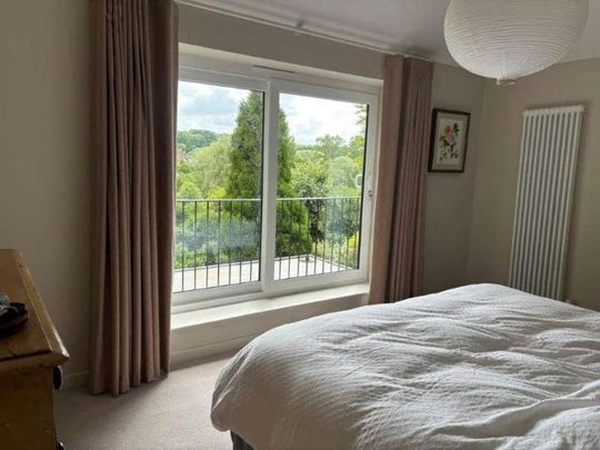 Manton Hollow, Marlborough, SN8 - Photo 1