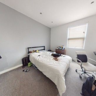 5 Bed - Sackville Street, Woodhouse, Leeds - Photo 1