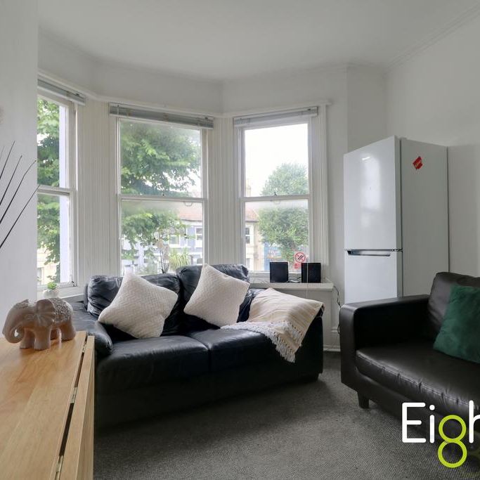 4 bedroom maisonette to rent - Photo 1