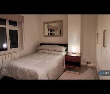 1 bedroom in a house share to rent - Photo 6