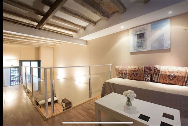 2 room luxury Flat for rent in Barcelona, Spain - Photo 1