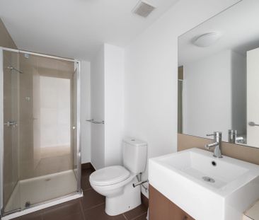 2-Bedroom Apartment in Boutique LUXE Complex - Photo 6