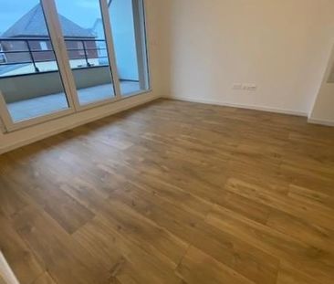 Location Appartement 2 pièces 45m² DEVILLE LES ROUEN 76250 - Photo 1