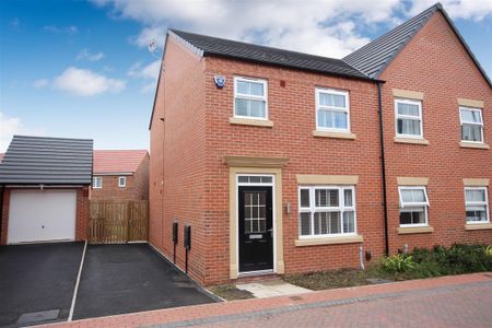 3 Bedroom House - Semi-Detached To Let - Photo 3