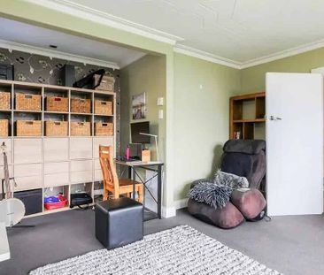 Inviting Home with Views and All-Day Sun - Photo 3