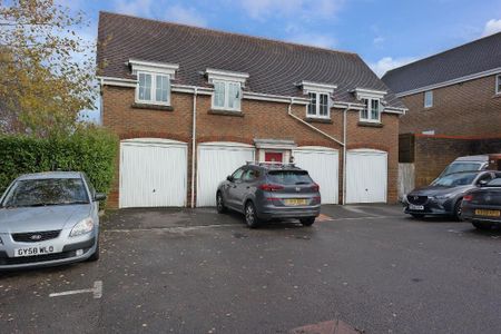 2 bedroom flat to rent - Photo 2