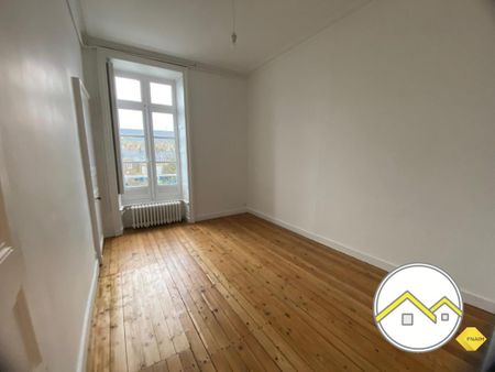 Location Appartement 4 pièces 113m² CHATEAUBRIANT 44110 - Photo 3