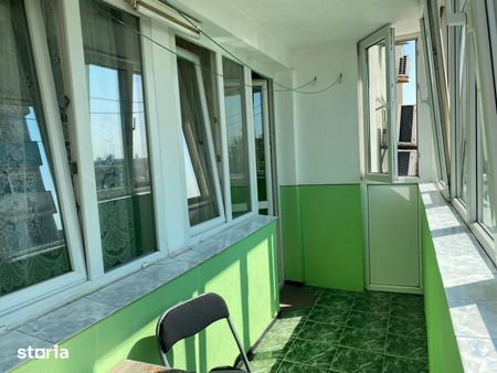 Închiriez apartament cu 2 camere , metrou 1 mai, sector 1 - Photo 2