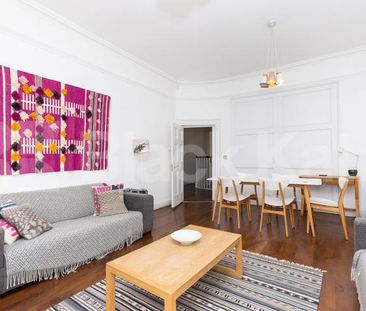 Stunning 3 double bedroom apartment to rent located in the heart of... - Photo 4