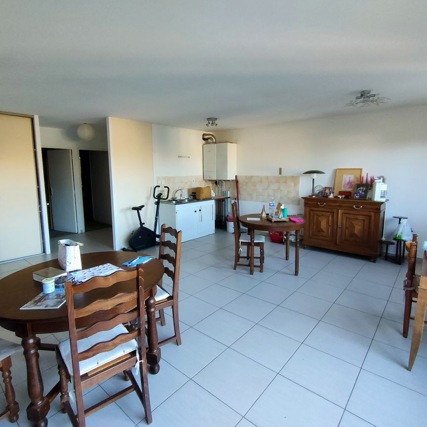 Location Appartement 3 pièces 64m² VARENNES SUR ALLIER 03150 - Photo 1