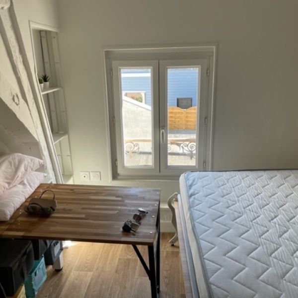 studette hyper centre proche des bus - Photo 1