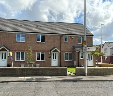 Main Street, East Calder - Photo 2