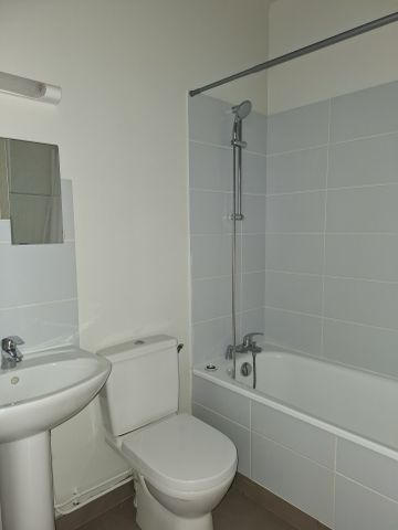 Location Appartement 1 pièce 26m² VICHY 03200 - Photo 4