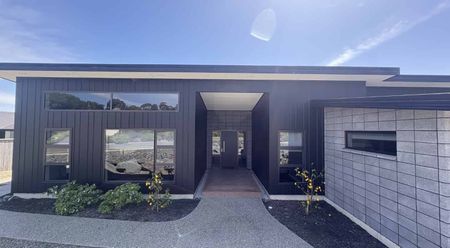 16 Sabine Drive, Richmond - Photo 5