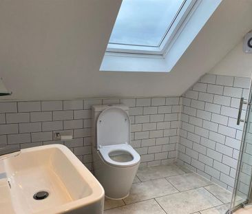 Studio to rent - Photo 6