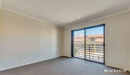 Two Bedroom Apartment In Prime Location - Photo 5