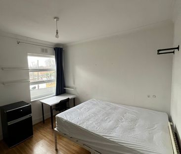 Room in a Shared House, Leggatt Road, E15 - Photo 1