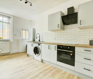 2 bedroom terraced house to rent - Photo 6