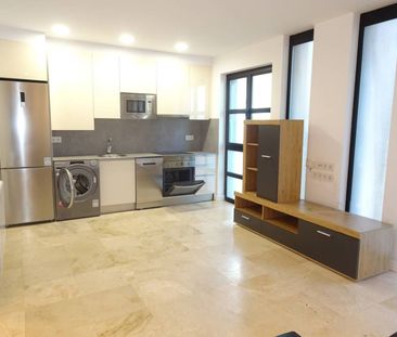 Alquiler de piso en Centro - Puerto - Photo 1