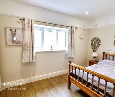 3 bedroom detached bungalow to rent - Photo 5