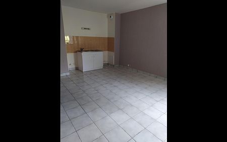 Location Appartement 2 pièces 45 m² Prissac - Photo 2