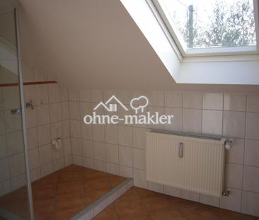 Helle 3-Zi Dachgeschosswohnung mit Garage und Grünflächennutzung in... - Photo 5