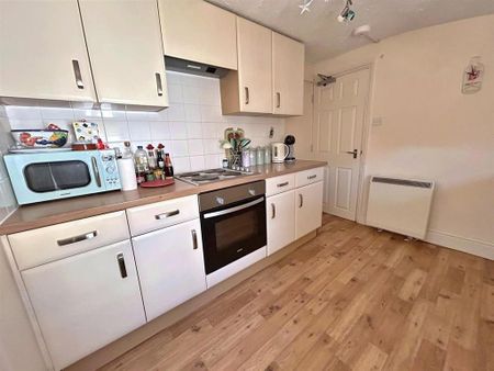 1 bedroom flat to rent - Photo 5